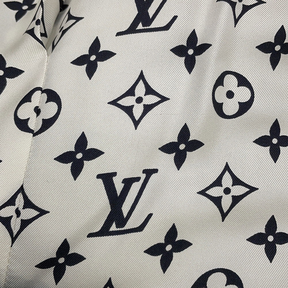 LOUIS VUITTON Damier Fox Intarsia Fur Jacket Size 38 White/Black1A5RDH Fox Raccoon