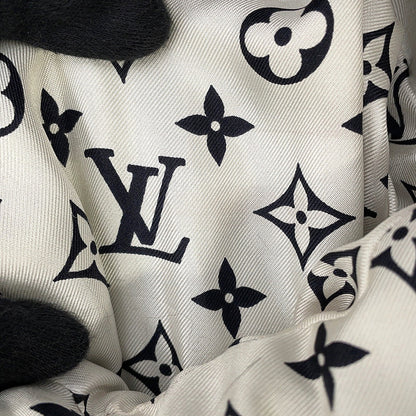 LOUIS VUITTON Damier Fox Intarsia Fur Jacket Size 38 White/Black1A5RDH Fox Raccoon