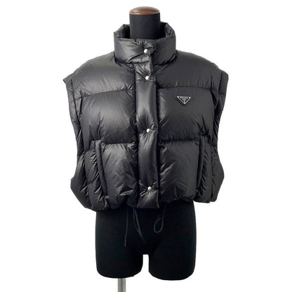 PRADA Cropped Vest/Down Jacket Triangle Logo 24 Size 40 Black291805 Nylon100%
