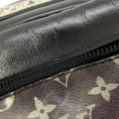 LOUIS VUITTON Discovery Bumback NoirM44444 Monogram / Galaxy