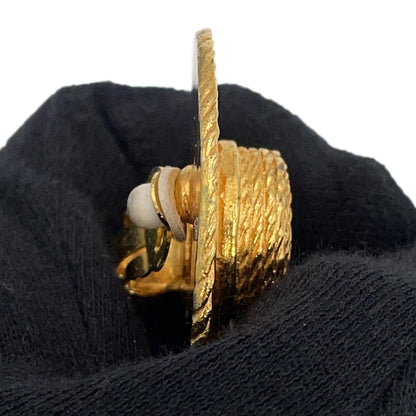 CHANEL Straw Hat Motif Earrings Gold Gold Plated