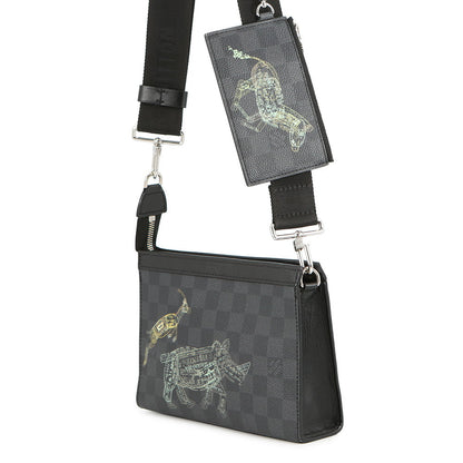 LOUIS VUITTON Gaston Wearable Wallet NoirN64608 Damier Graphite