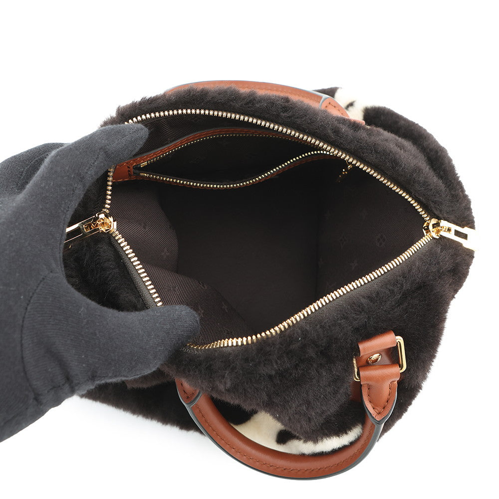 LOUIS VUITTON Speedy Bandouliere Noir/WhiteM11797 Monogram Shearling Size 30