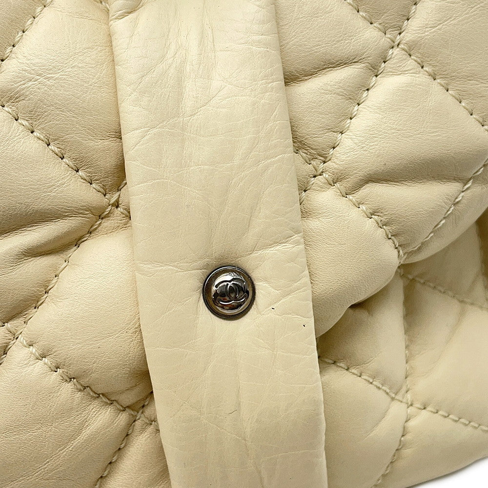 CHANEL Bubble Quilt ChainTravel Bag Ivory Leather