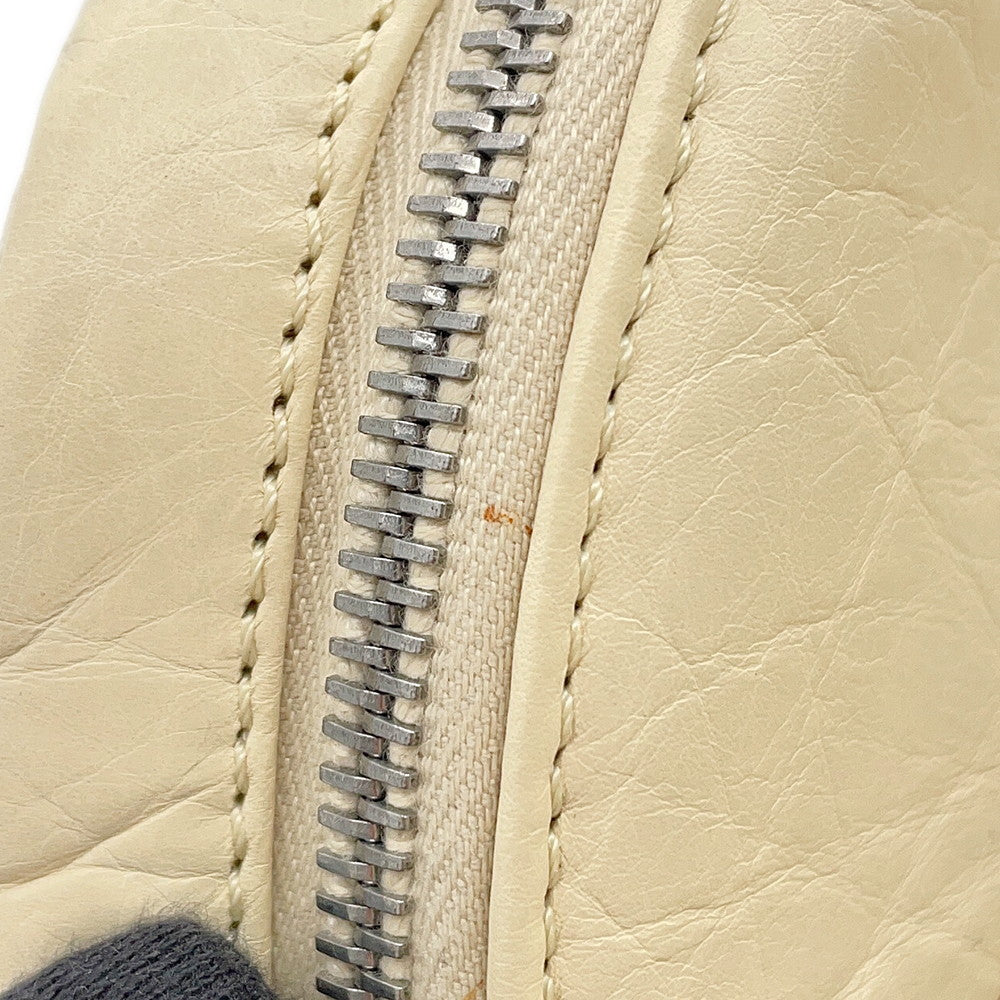 CHANEL Bubble Quilt ChainTravel Bag Ivory Leather