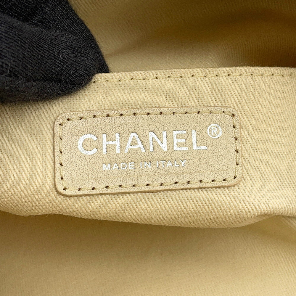 CHANEL Bubble Quilt ChainTravel Bag Ivory Leather
