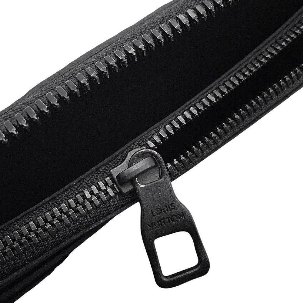 LOUIS VUITTON Zippy wallet Vertical NoirM69047 Taurillon Leather