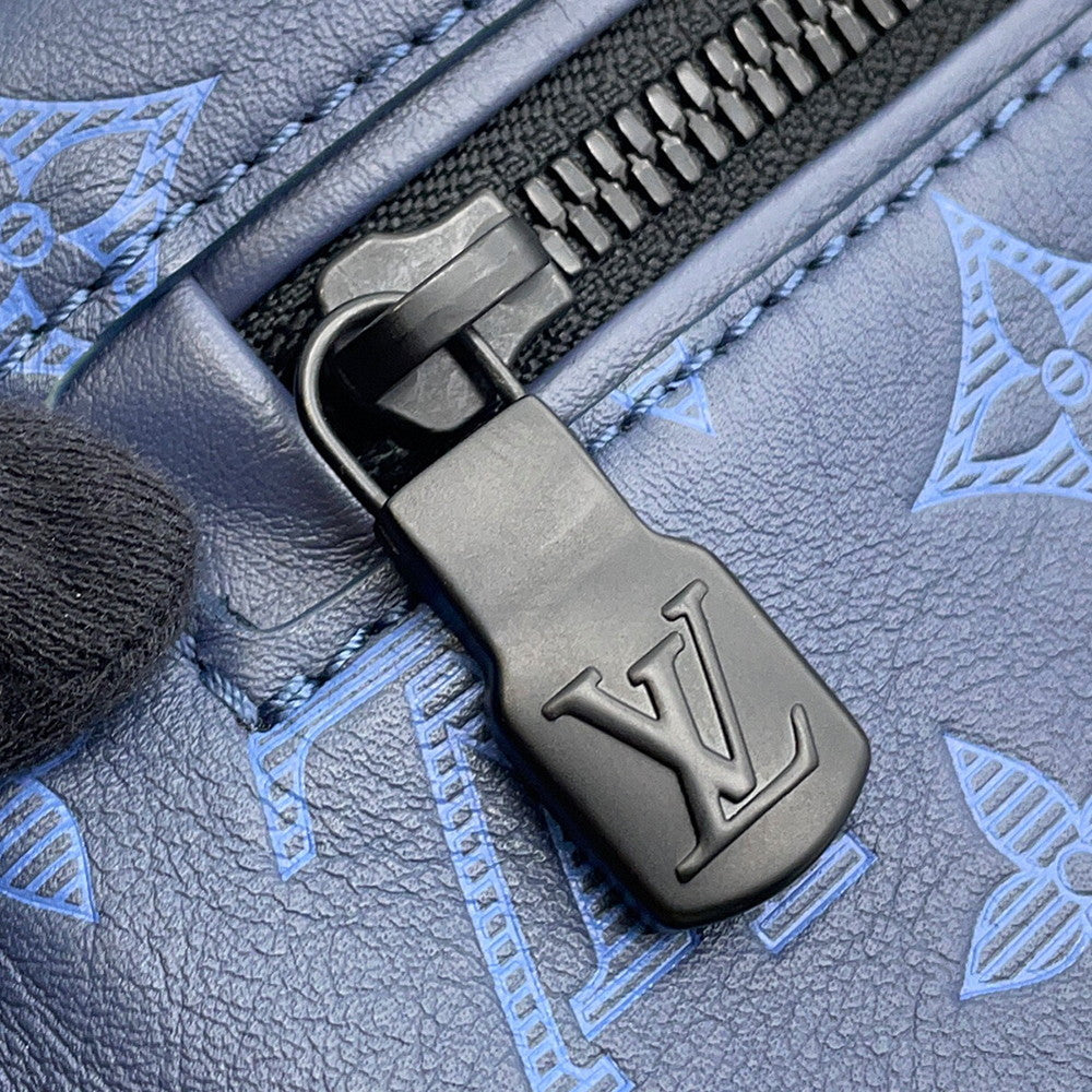 LOUIS VUITTON Discovery・Bumbag Noir/Navy BlueM45729 Monogram Shadow Size PM