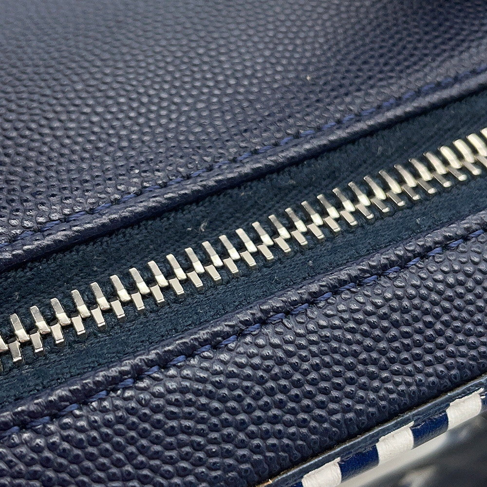 CHANEL CCFiligree ChainShoulder Bag Navy/WhiteA93343 Caviar Leather