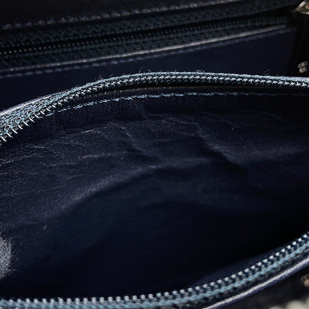 CHANEL CCFiligree ChainShoulder Bag Navy/WhiteA93343 Caviar Leather
