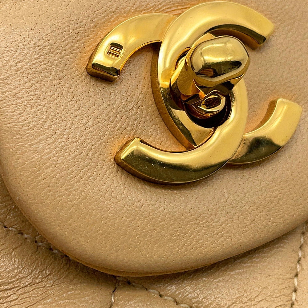 CHANEL Matelasse Chain Shoulder Bag BeigeA01113 Lambskin Size 23