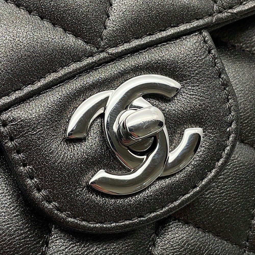 CHANEL Matelasse Chain Shoulder Bag MetalicSilverA01112 Lambskin Size 25