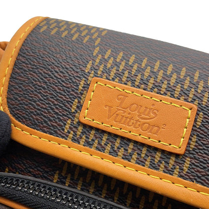 LOUIS VUITTON Amazon Messenger NoirN40357 Damier Ebene Canvas Giant Monogram