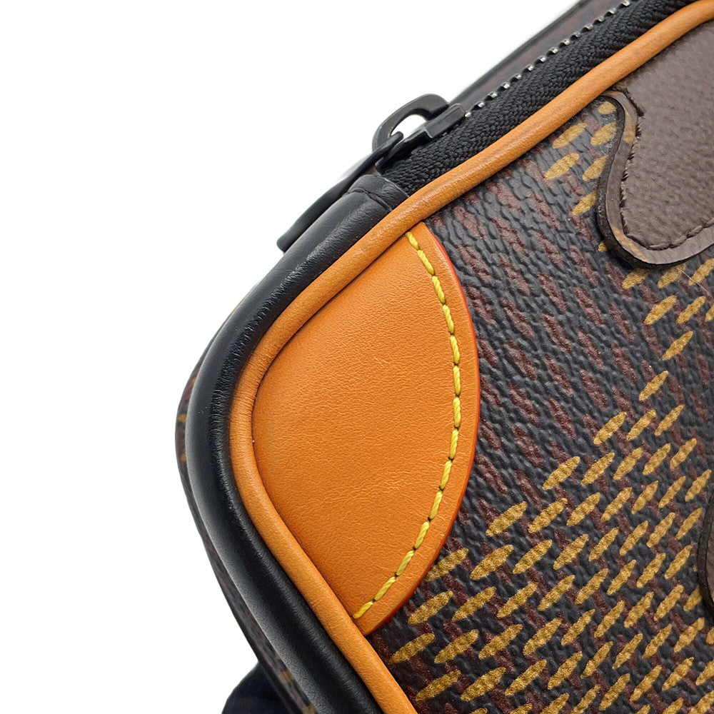 LOUIS VUITTON Amazon Messenger NoirN40357 Damier Ebene Canvas Giant Monogram