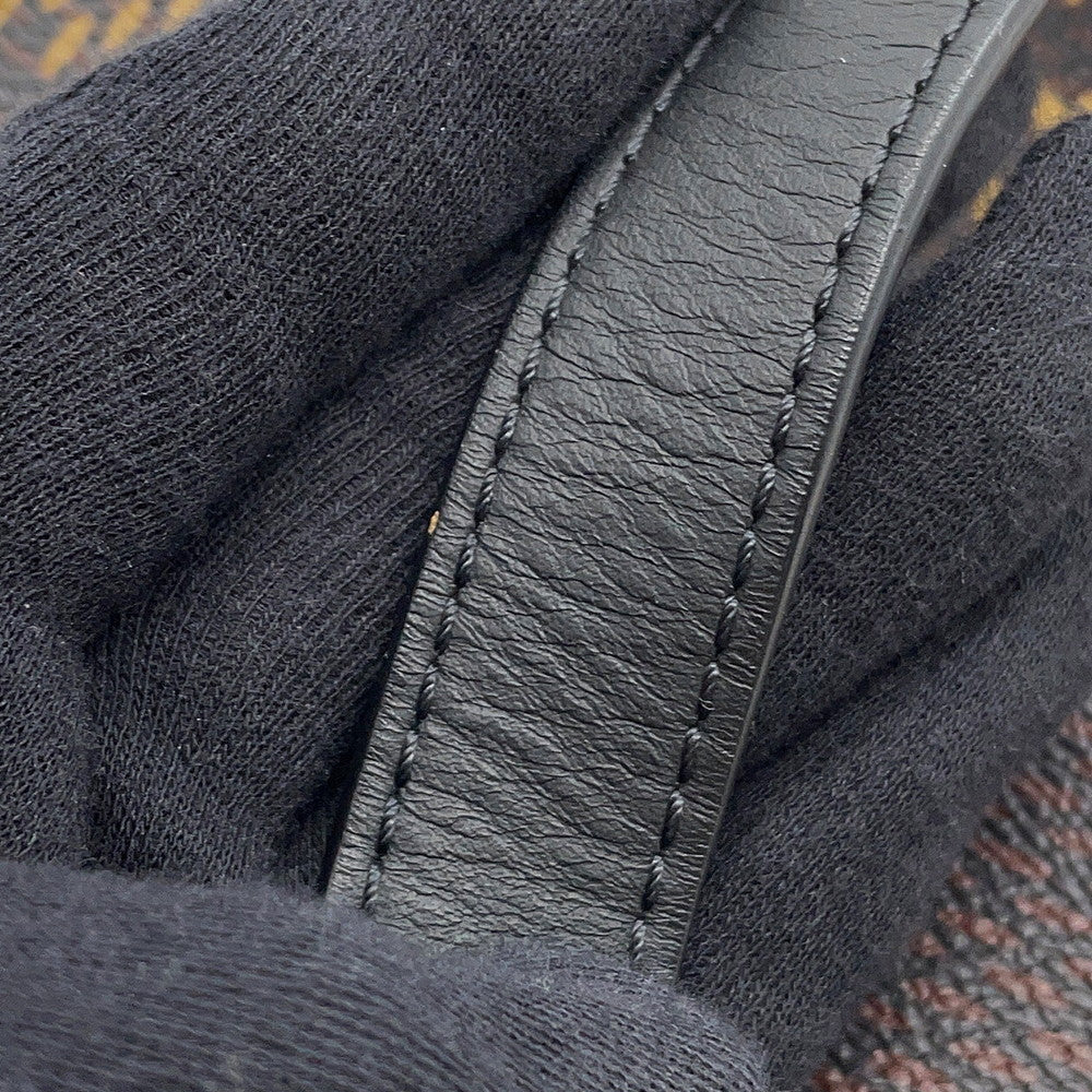 LOUIS VUITTON Amazon Messenger NoirN40357 Damier Ebene Canvas Giant Monogram