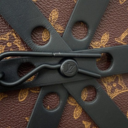 LOUIS VUITTON wheel box NoirM59706 Monogram