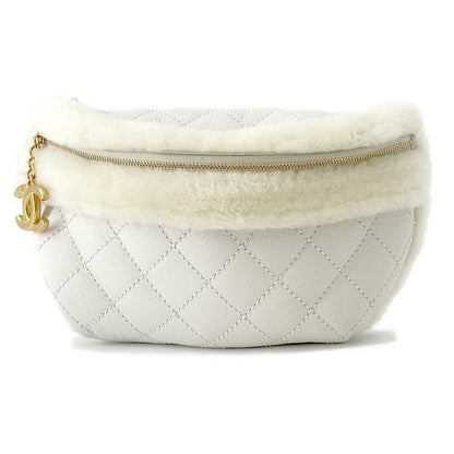 CHANEL Matelasse Crossbody Bag White/Ivory Leather Mouton