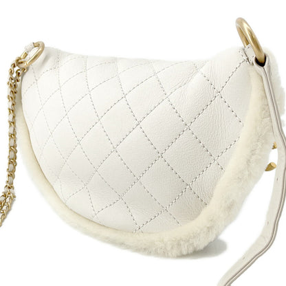 CHANEL Matelasse Crossbody Bag White/Ivory Leather Mouton
