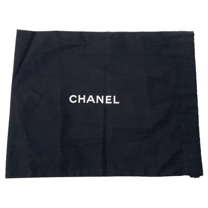 CHANEL Matelasse Crossbody Bag White/Ivory Leather Mouton