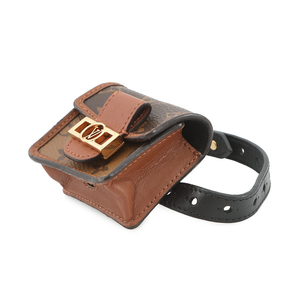 LOUIS VUITTON Bracelet Party Dauphine AirPods Case Brown/NoirM6786A Monogram ・Reverse
