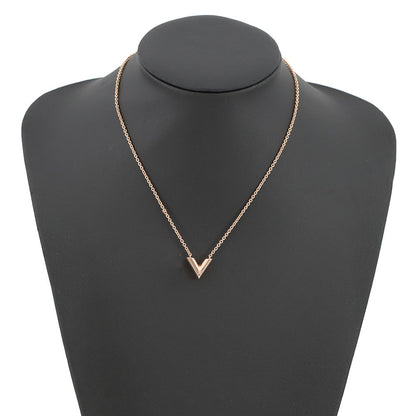 LOUIS VUITTON Collier Essential V Pink GoldM80137 Metal