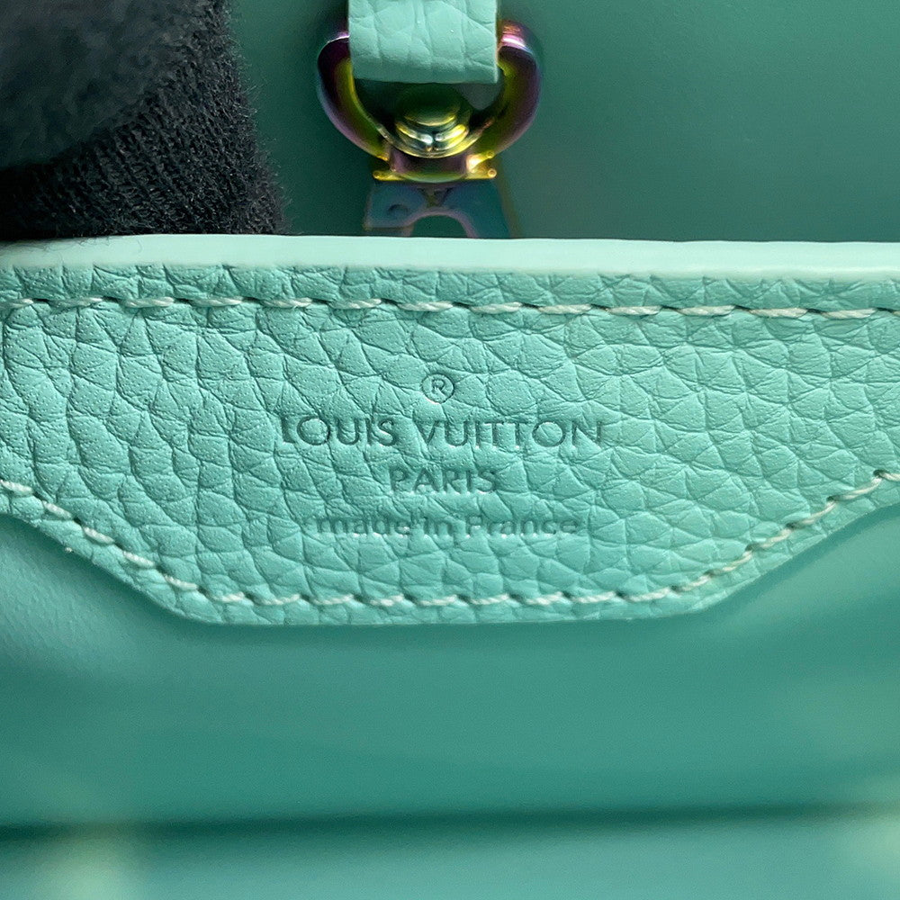 LOUIS VUITTON Capucines Light BlueM22055 Taurillon Leather Size BB