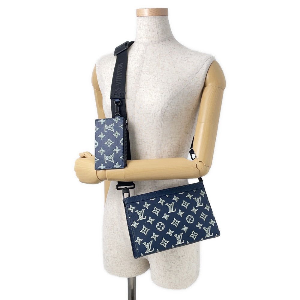 LOUIS VUITTON Gaston Wearable Wallet Navy/WhiteM83384 Monogram Shadow