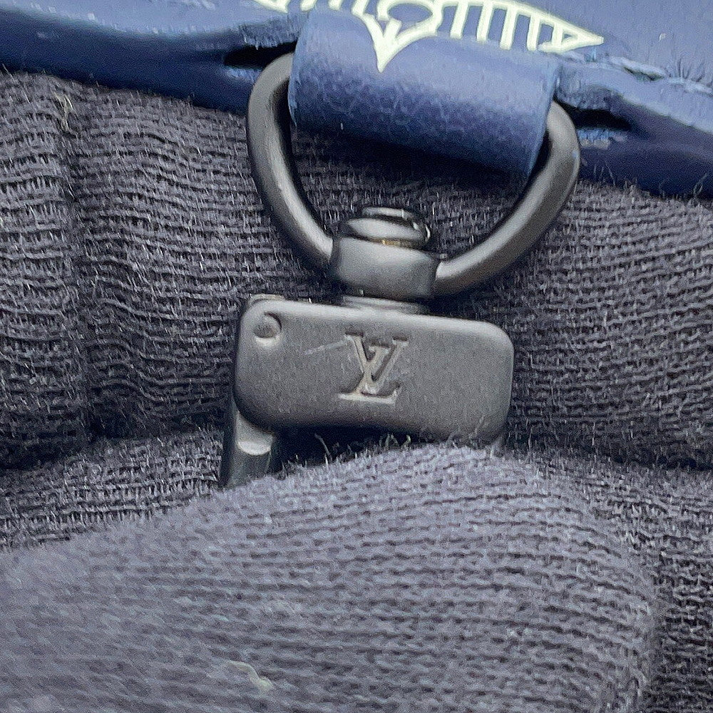 LOUIS VUITTON Gaston Wearable Wallet Navy/WhiteM83384 Monogram Shadow
