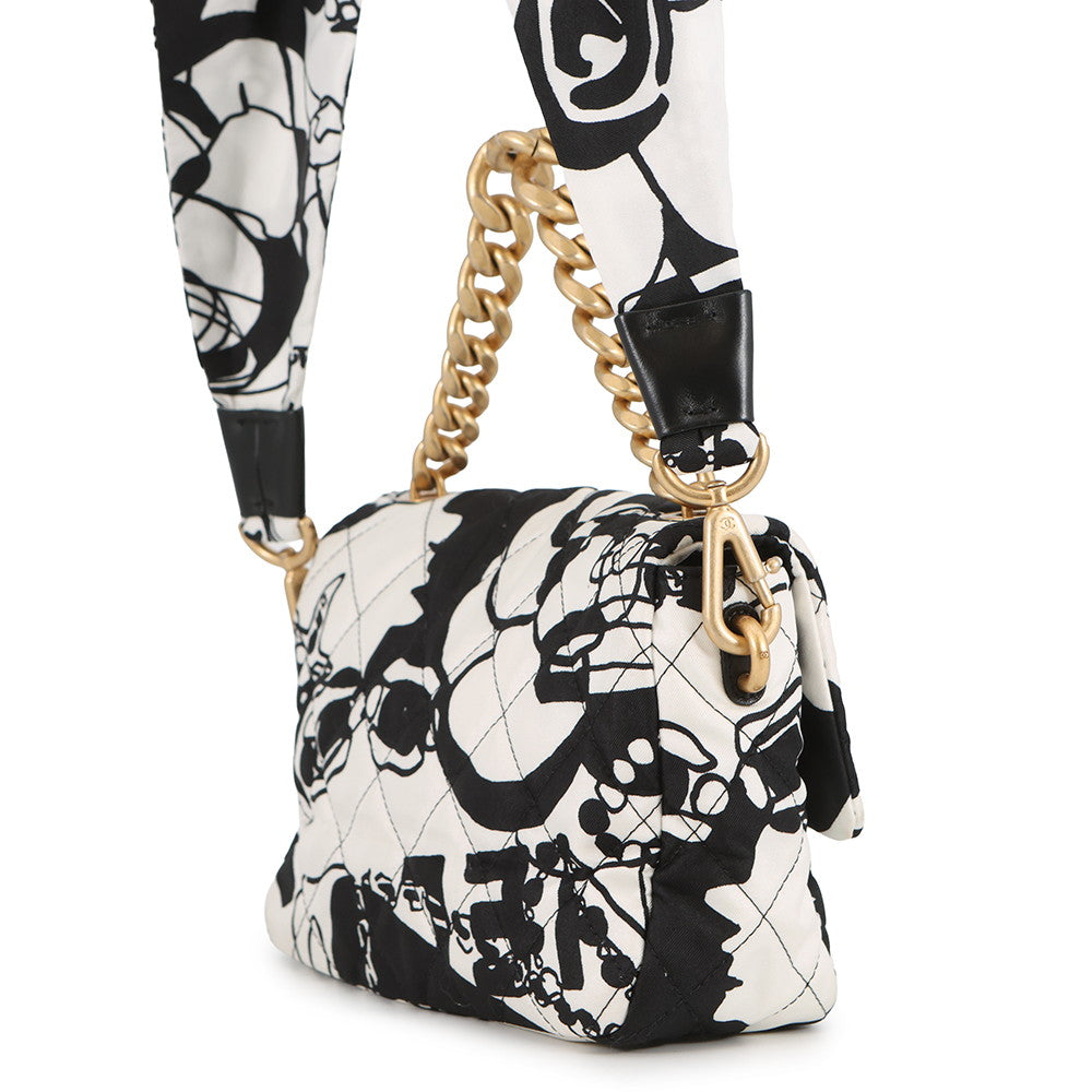 CHANEL Matelasse Diakoko 2-way Bag Black/WhiteAS3004 Canvas Size 20
