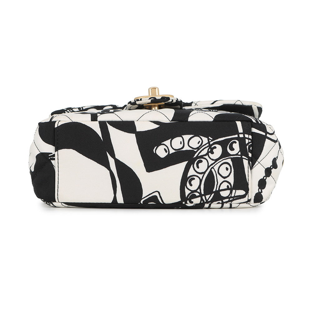 CHANEL Matelasse Diakoko 2-way Bag Black/WhiteAS3004 Canvas Size 20