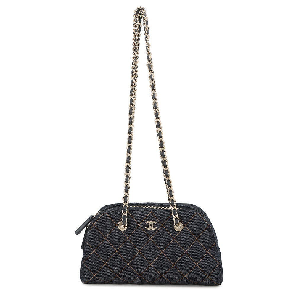 CHANEL CC Logo Matelasse ChainClutch NavyAP5092 Denim