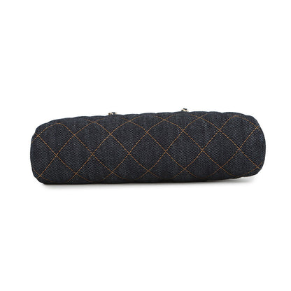 CHANEL CC Logo Matelasse ChainClutch NavyAP5092 Denim