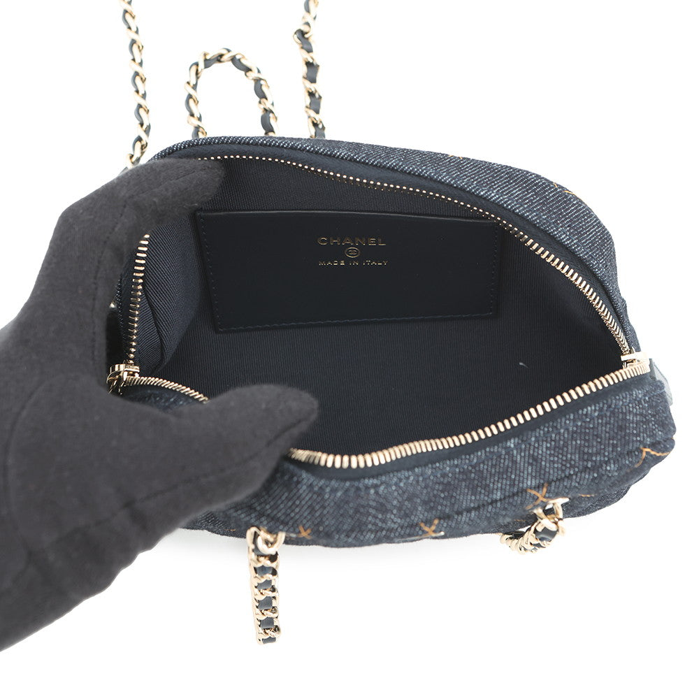 CHANEL CC Logo Matelasse ChainClutch NavyAP5092 Denim