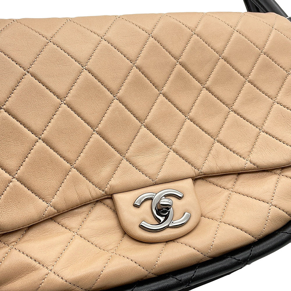 CHANEL Matelasse Hula Hoop Handbag Beige/BlackA66222 Lambskin