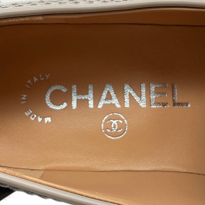 CHANEL Chain logo loafers Light GrayG37430 Patent Leather Size 37