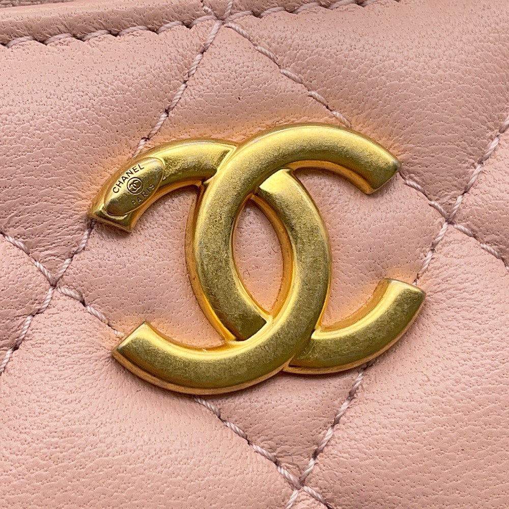 CHANEL Matelasse Camellia Vanity Chainshoulder Bag PinkAP3301 Lambskin