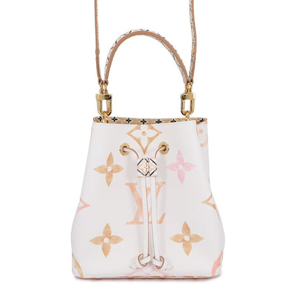 LOUIS VUITTON LV by the Pool Neonoe White/BeigeM22985 Monogram / Giant Size BB