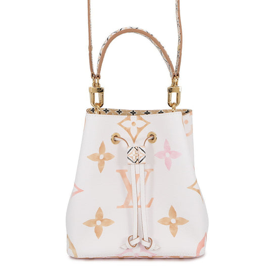 LOUIS VUITTON LV by the Pool Neonoe White/BeigeM22985 Monogram / Giant Size BB