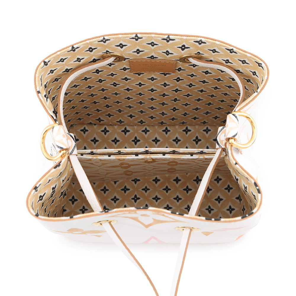 LOUIS VUITTON LV by the Pool Neonoe White/BeigeM22985 Monogram / Giant Size BB