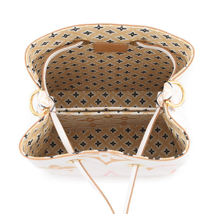 LOUIS VUITTON LV by the Pool Neonoe White/BeigeM22985 Monogram / Giant Size BB