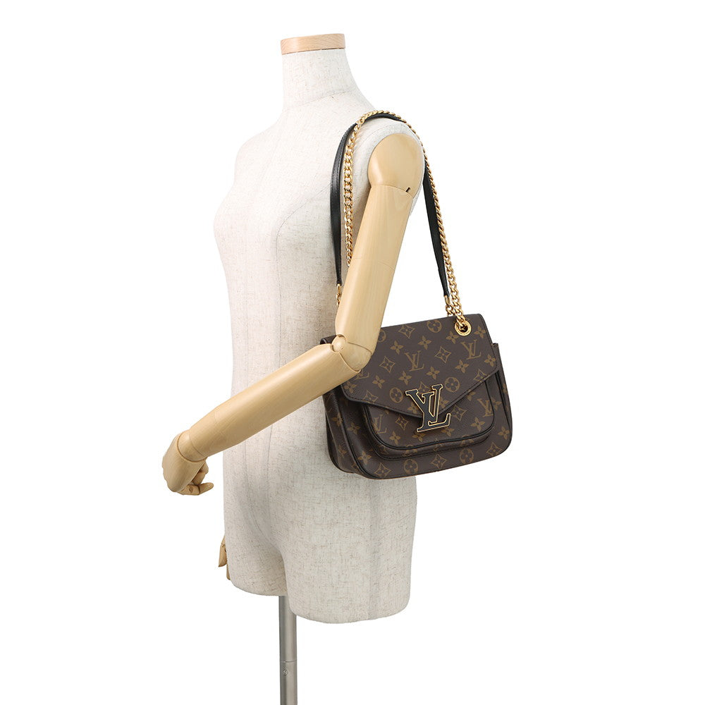 LOUIS VUITTON Passy RedM45592 Monogram
