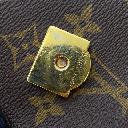 LOUIS VUITTON Passy RedM45592 Monogram