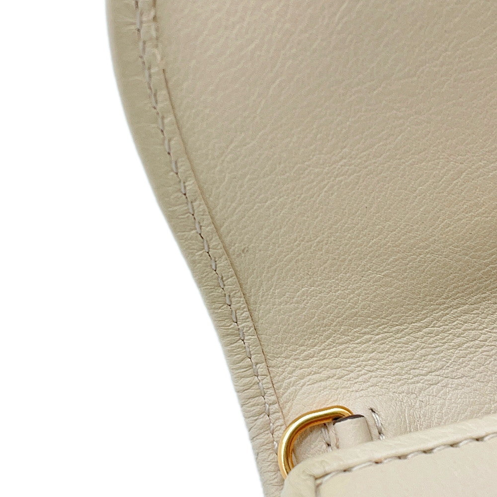 GUCCI Blondie Chain Wallet Off-white725219 Leather