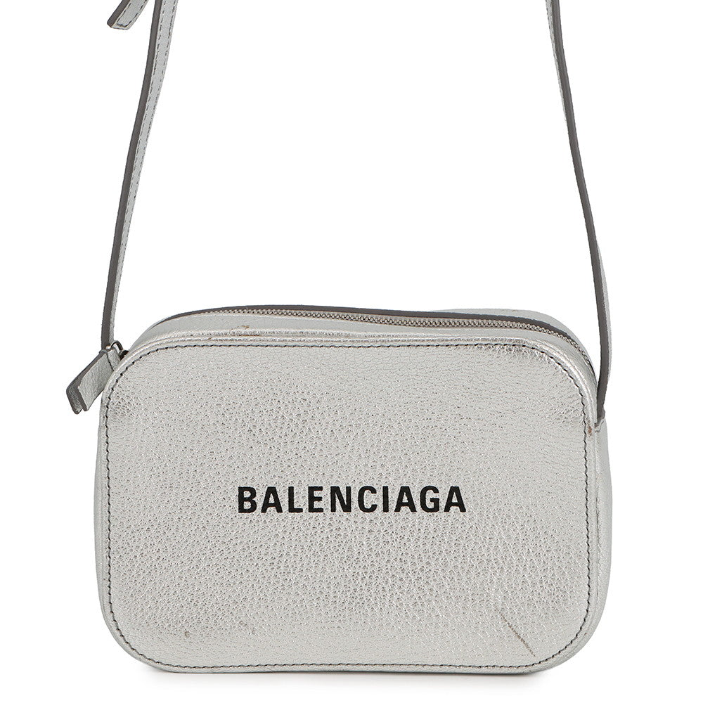 BALENCIAGA Everyday camera bag Silver552372 Leather Size XS