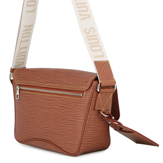 LOUIS VUITTON Montsouris Messenger BrownM23097 Epi XL Calf Leather