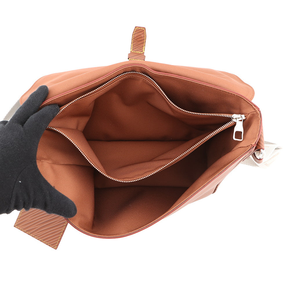 LOUIS VUITTON Montsouris Messenger BrownM23097 Epi XL Calf Leather