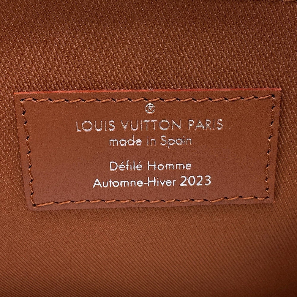 LOUIS VUITTON Montsouris Messenger BrownM23097 Epi XL Calf Leather