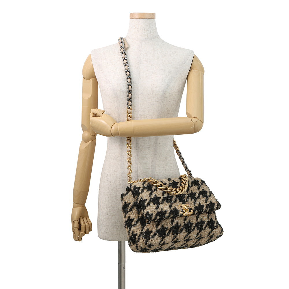 CHANEL CHANEL 19 Maxi Tweed Chain Shoulder Bag Beige/BlackAS1162 Tweed