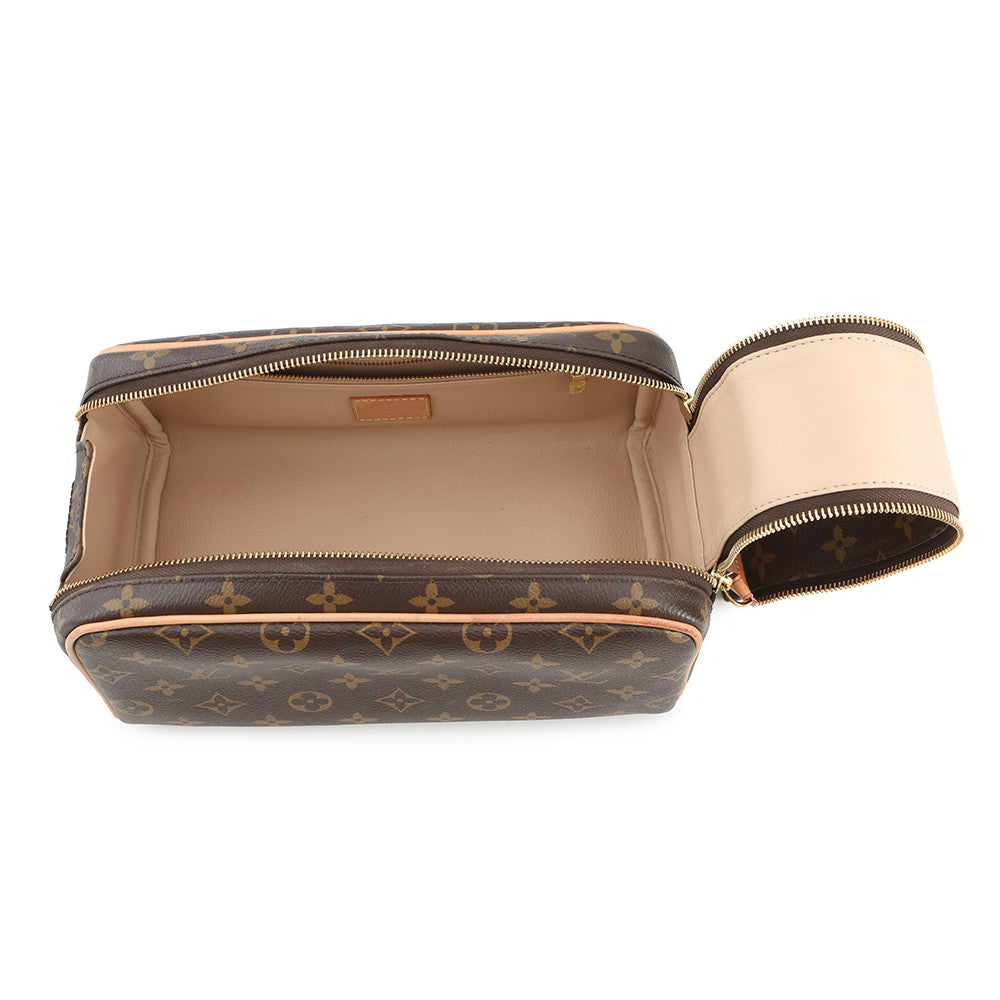 LOUIS VUITTON Dop kit BeigeM44494 Monogram