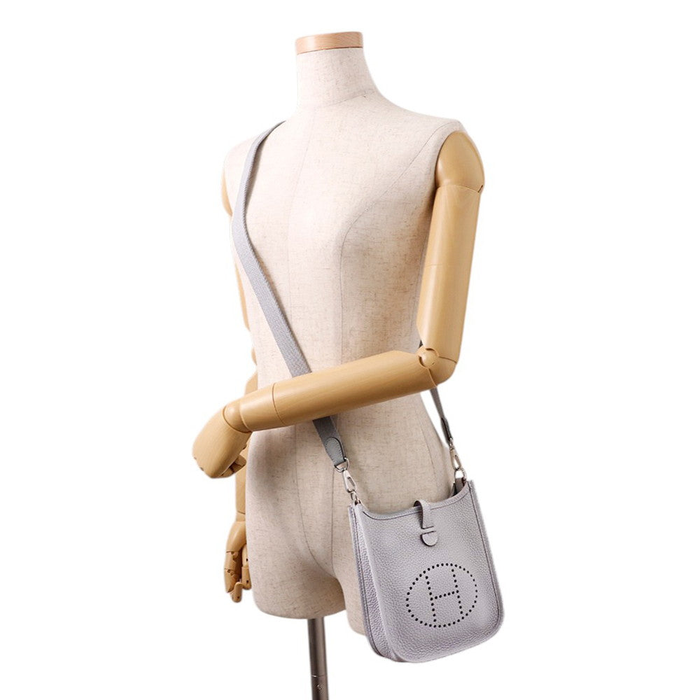 HERMES Evelyne Long Green Pantan Taurillon Clemence Size TPM